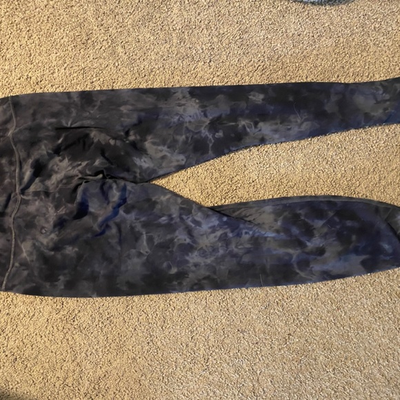 Lululemon aligns - Picture 3 of 4